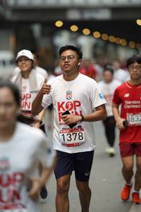 BIB: 883, 1378
                            <button type="button" onclick="openModal(5873516)" class="btn btn-primary btn-sm float-right btn-popup" data-toggle="modal" data-target=".modal-high-quality">
                        <i class="fas fa-shopping-cart"></i> Add to Cart
                    </button>
                                            <button type="button" onclick="isThisMe(5873516, true)" class="btn btn-success btn-sm float-right btn-popup btn-isme hidden" data-toggle="tooltip" data-placement="bottom" title="นี่คือรูปของคุณใช่ไหม คลิกที่นี่เพื่อเอาเข้าอัลบั้ม">
                        <i class="fas fa-plus"></i> Add to album
                    </button>
                    <button type="button" onclick="isThisMe(5873516, false)" class="btn btn-warning btn-sm float-right btn-popup btn-isnotme hidden">
                        <i class="fas fa-ban"></i> Remove from album
                    </button>