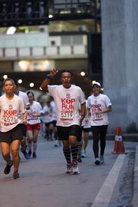 BIB: 3966, 4575, 5319
                            <button type="button" onclick="openModal(5865138)" class="btn btn-primary btn-sm float-right btn-popup" data-toggle="modal" data-target=".modal-high-quality">
                        <i class="fas fa-shopping-cart"></i> Add to Cart
                    </button>
                                            <button type="button" onclick="isThisMe(5865138, true)" class="btn btn-success btn-sm float-right btn-popup btn-isme hidden" data-toggle="tooltip" data-placement="bottom" title="นี่คือรูปของคุณใช่ไหม คลิกที่นี่เพื่อเอาเข้าอัลบั้ม">
                        <i class="fas fa-plus"></i> Add to album
                    </button>
                    <button type="button" onclick="isThisMe(5865138, false)" class="btn btn-warning btn-sm float-right btn-popup btn-isnotme hidden">
                        <i class="fas fa-ban"></i> Remove from album
                    </button>