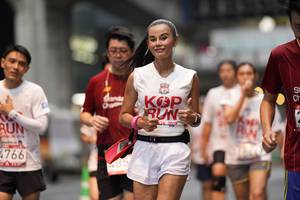 BIB: 2019, 4766
                            <button type="button" onclick="openModal(5874362)" class="btn btn-primary btn-sm float-right btn-popup" data-toggle="modal" data-target=".modal-high-quality">
                        <i class="fas fa-shopping-cart"></i> Add to Cart
                    </button>
                                            <button type="button" onclick="isThisMe(5874362, true)" class="btn btn-success btn-sm float-right btn-popup btn-isme hidden" data-toggle="tooltip" data-placement="bottom" title="นี่คือรูปของคุณใช่ไหม คลิกที่นี่เพื่อเอาเข้าอัลบั้ม">
                        <i class="fas fa-plus"></i> Add to album
                    </button>
                    <button type="button" onclick="isThisMe(5874362, false)" class="btn btn-warning btn-sm float-right btn-popup btn-isnotme hidden">
                        <i class="fas fa-ban"></i> Remove from album
                    </button>