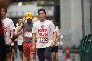 BIB: 1202, 4961
                            <button type="button" onclick="openModal(5875138)" class="btn btn-primary btn-sm float-right btn-popup" data-toggle="modal" data-target=".modal-high-quality">
                        <i class="fas fa-shopping-cart"></i> Add to Cart
                    </button>
                                            <button type="button" onclick="isThisMe(5875138, true)" class="btn btn-success btn-sm float-right btn-popup btn-isme hidden" data-toggle="tooltip" data-placement="bottom" title="นี่คือรูปของคุณใช่ไหม คลิกที่นี่เพื่อเอาเข้าอัลบั้ม">
                        <i class="fas fa-plus"></i> Add to album
                    </button>
                    <button type="button" onclick="isThisMe(5875138, false)" class="btn btn-warning btn-sm float-right btn-popup btn-isnotme hidden">
                        <i class="fas fa-ban"></i> Remove from album
                    </button>