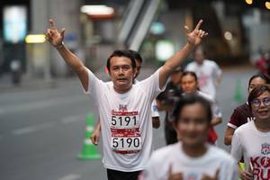 BIB: 5191, 5190
                            <button type="button" onclick="openModal(5871996)" class="btn btn-primary btn-sm float-right btn-popup" data-toggle="modal" data-target=".modal-high-quality">
                        <i class="fas fa-shopping-cart"></i> Add to Cart
                    </button>
                                            <button type="button" onclick="isThisMe(5871996, true)" class="btn btn-success btn-sm float-right btn-popup btn-isme hidden" data-toggle="tooltip" data-placement="bottom" title="นี่คือรูปของคุณใช่ไหม คลิกที่นี่เพื่อเอาเข้าอัลบั้ม">
                        <i class="fas fa-plus"></i> Add to album
                    </button>
                    <button type="button" onclick="isThisMe(5871996, false)" class="btn btn-warning btn-sm float-right btn-popup btn-isnotme hidden">
                        <i class="fas fa-ban"></i> Remove from album
                    </button>