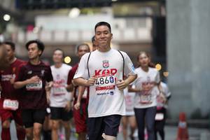 BIB: 4860, 4855
                            <button type="button" onclick="openModal(5865608)" class="btn btn-primary btn-sm float-right btn-popup" data-toggle="modal" data-target=".modal-high-quality">
                        <i class="fas fa-shopping-cart"></i> Add to Cart
                    </button>
                                            <button type="button" onclick="isThisMe(5865608, true)" class="btn btn-success btn-sm float-right btn-popup btn-isme hidden" data-toggle="tooltip" data-placement="bottom" title="นี่คือรูปของคุณใช่ไหม คลิกที่นี่เพื่อเอาเข้าอัลบั้ม">
                        <i class="fas fa-plus"></i> Add to album
                    </button>
                    <button type="button" onclick="isThisMe(5865608, false)" class="btn btn-warning btn-sm float-right btn-popup btn-isnotme hidden">
                        <i class="fas fa-ban"></i> Remove from album
                    </button>