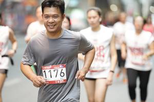 BIB: 1176
                            <button type="button" onclick="openModal(5878224)" class="btn btn-primary btn-sm float-right btn-popup" data-toggle="modal" data-target=".modal-high-quality">
                        <i class="fas fa-shopping-cart"></i> Add to Cart
                    </button>
                                            <button type="button" onclick="isThisMe(5878224, true)" class="btn btn-success btn-sm float-right btn-popup btn-isme hidden" data-toggle="tooltip" data-placement="bottom" title="นี่คือรูปของคุณใช่ไหม คลิกที่นี่เพื่อเอาเข้าอัลบั้ม">
                        <i class="fas fa-plus"></i> Add to album
                    </button>
                    <button type="button" onclick="isThisMe(5878224, false)" class="btn btn-warning btn-sm float-right btn-popup btn-isnotme hidden">
                        <i class="fas fa-ban"></i> Remove from album
                    </button>