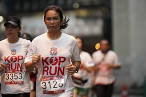 BIB: 3353, 3126
                            <button type="button" onclick="openModal(5872425)" class="btn btn-primary btn-sm float-right btn-popup" data-toggle="modal" data-target=".modal-high-quality">
                        <i class="fas fa-shopping-cart"></i> Add to Cart
                    </button>
                                            <button type="button" onclick="isThisMe(5872425, true)" class="btn btn-success btn-sm float-right btn-popup btn-isme hidden" data-toggle="tooltip" data-placement="bottom" title="นี่คือรูปของคุณใช่ไหม คลิกที่นี่เพื่อเอาเข้าอัลบั้ม">
                        <i class="fas fa-plus"></i> Add to album
                    </button>
                    <button type="button" onclick="isThisMe(5872425, false)" class="btn btn-warning btn-sm float-right btn-popup btn-isnotme hidden">
                        <i class="fas fa-ban"></i> Remove from album
                    </button>