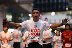 BIB: 4539, 2425, 570
                            <button type="button" onclick="openModal(5869369)" class="btn btn-primary btn-sm float-right btn-popup" data-toggle="modal" data-target=".modal-high-quality">
                        <i class="fas fa-shopping-cart"></i> Add to Cart
                    </button>
                                            <button type="button" onclick="isThisMe(5869369, true)" class="btn btn-success btn-sm float-right btn-popup btn-isme hidden" data-toggle="tooltip" data-placement="bottom" title="นี่คือรูปของคุณใช่ไหม คลิกที่นี่เพื่อเอาเข้าอัลบั้ม">
                        <i class="fas fa-plus"></i> Add to album
                    </button>
                    <button type="button" onclick="isThisMe(5869369, false)" class="btn btn-warning btn-sm float-right btn-popup btn-isnotme hidden">
                        <i class="fas fa-ban"></i> Remove from album
                    </button>