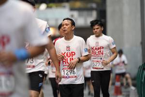 BIB: 5275, 1298
                            <button type="button" onclick="openModal(5876884)" class="btn btn-primary btn-sm float-right btn-popup" data-toggle="modal" data-target=".modal-high-quality">
                        <i class="fas fa-shopping-cart"></i> Add to Cart
                    </button>
                                            <button type="button" onclick="isThisMe(5876884, true)" class="btn btn-success btn-sm float-right btn-popup btn-isme hidden" data-toggle="tooltip" data-placement="bottom" title="นี่คือรูปของคุณใช่ไหม คลิกที่นี่เพื่อเอาเข้าอัลบั้ม">
                        <i class="fas fa-plus"></i> Add to album
                    </button>
                    <button type="button" onclick="isThisMe(5876884, false)" class="btn btn-warning btn-sm float-right btn-popup btn-isnotme hidden">
                        <i class="fas fa-ban"></i> Remove from album
                    </button>