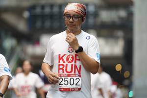 BIB: 2502, 
                            <button type="button" onclick="openModal(5872623)" class="btn btn-primary btn-sm float-right btn-popup" data-toggle="modal" data-target=".modal-high-quality">
                        <i class="fas fa-shopping-cart"></i> Add to Cart
                    </button>
                                            <button type="button" onclick="isThisMe(5872623, true)" class="btn btn-success btn-sm float-right btn-popup btn-isme hidden" data-toggle="tooltip" data-placement="bottom" title="นี่คือรูปของคุณใช่ไหม คลิกที่นี่เพื่อเอาเข้าอัลบั้ม">
                        <i class="fas fa-plus"></i> Add to album
                    </button>
                    <button type="button" onclick="isThisMe(5872623, false)" class="btn btn-warning btn-sm float-right btn-popup btn-isnotme hidden">
                        <i class="fas fa-ban"></i> Remove from album
                    </button>