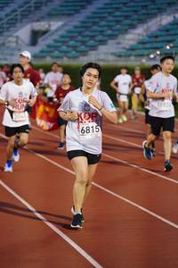 BIB: 304, 8824, 6815
                            <button type="button" onclick="openModal(6097701)" class="btn btn-primary btn-sm float-right btn-popup" data-toggle="modal" data-target=".modal-high-quality">
                        <i class="fas fa-shopping-cart"></i> Add to Cart
                    </button>
                                            <button type="button" onclick="isThisMe(6097701, true)" class="btn btn-success btn-sm float-right btn-popup btn-isme hidden" data-toggle="tooltip" data-placement="bottom" title="นี่คือรูปของคุณใช่ไหม คลิกที่นี่เพื่อเอาเข้าอัลบั้ม">
                        <i class="fas fa-plus"></i> Add to album
                    </button>
                    <button type="button" onclick="isThisMe(6097701, false)" class="btn btn-warning btn-sm float-right btn-popup btn-isnotme hidden">
                        <i class="fas fa-ban"></i> Remove from album
                    </button>