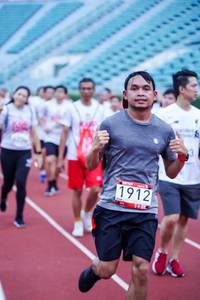 BIB: 1912
                            <button type="button" onclick="openModal(6090443)" class="btn btn-primary btn-sm float-right btn-popup" data-toggle="modal" data-target=".modal-high-quality">
                        <i class="fas fa-shopping-cart"></i> Add to Cart
                    </button>
                                            <button type="button" onclick="isThisMe(6090443, true)" class="btn btn-success btn-sm float-right btn-popup btn-isme hidden" data-toggle="tooltip" data-placement="bottom" title="นี่คือรูปของคุณใช่ไหม คลิกที่นี่เพื่อเอาเข้าอัลบั้ม">
                        <i class="fas fa-plus"></i> Add to album
                    </button>
                    <button type="button" onclick="isThisMe(6090443, false)" class="btn btn-warning btn-sm float-right btn-popup btn-isnotme hidden">
                        <i class="fas fa-ban"></i> Remove from album
                    </button>