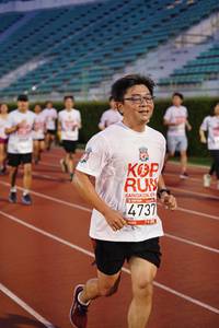 BIB: 4737
                            <button type="button" onclick="openModal(6097962)" class="btn btn-primary btn-sm float-right btn-popup" data-toggle="modal" data-target=".modal-high-quality">
                        <i class="fas fa-shopping-cart"></i> Add to Cart
                    </button>
                                            <button type="button" onclick="isThisMe(6097962, true)" class="btn btn-success btn-sm float-right btn-popup btn-isme hidden" data-toggle="tooltip" data-placement="bottom" title="นี่คือรูปของคุณใช่ไหม คลิกที่นี่เพื่อเอาเข้าอัลบั้ม">
                        <i class="fas fa-plus"></i> Add to album
                    </button>
                    <button type="button" onclick="isThisMe(6097962, false)" class="btn btn-warning btn-sm float-right btn-popup btn-isnotme hidden">
                        <i class="fas fa-ban"></i> Remove from album
                    </button>