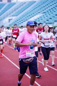 BIB: 254
                            <button type="button" onclick="openModal(6090519)" class="btn btn-primary btn-sm float-right btn-popup" data-toggle="modal" data-target=".modal-high-quality">
                        <i class="fas fa-shopping-cart"></i> Add to Cart
                    </button>
                                            <button type="button" onclick="isThisMe(6090519, true)" class="btn btn-success btn-sm float-right btn-popup btn-isme hidden" data-toggle="tooltip" data-placement="bottom" title="นี่คือรูปของคุณใช่ไหม คลิกที่นี่เพื่อเอาเข้าอัลบั้ม">
                        <i class="fas fa-plus"></i> Add to album
                    </button>
                    <button type="button" onclick="isThisMe(6090519, false)" class="btn btn-warning btn-sm float-right btn-popup btn-isnotme hidden">
                        <i class="fas fa-ban"></i> Remove from album
                    </button>