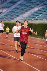 BIB: 428
                            <button type="button" onclick="openModal(6097829)" class="btn btn-primary btn-sm float-right btn-popup" data-toggle="modal" data-target=".modal-high-quality">
                        <i class="fas fa-shopping-cart"></i> Add to Cart
                    </button>
                                            <button type="button" onclick="isThisMe(6097829, true)" class="btn btn-success btn-sm float-right btn-popup btn-isme hidden" data-toggle="tooltip" data-placement="bottom" title="นี่คือรูปของคุณใช่ไหม คลิกที่นี่เพื่อเอาเข้าอัลบั้ม">
                        <i class="fas fa-plus"></i> Add to album
                    </button>
                    <button type="button" onclick="isThisMe(6097829, false)" class="btn btn-warning btn-sm float-right btn-popup btn-isnotme hidden">
                        <i class="fas fa-ban"></i> Remove from album
                    </button>