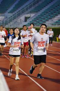 BIB: 6488, 6489
                            <button type="button" onclick="openModal(6097555)" class="btn btn-primary btn-sm float-right btn-popup" data-toggle="modal" data-target=".modal-high-quality">
                        <i class="fas fa-shopping-cart"></i> Add to Cart
                    </button>
                                            <button type="button" onclick="isThisMe(6097555, true)" class="btn btn-success btn-sm float-right btn-popup btn-isme hidden" data-toggle="tooltip" data-placement="bottom" title="นี่คือรูปของคุณใช่ไหม คลิกที่นี่เพื่อเอาเข้าอัลบั้ม">
                        <i class="fas fa-plus"></i> Add to album
                    </button>
                    <button type="button" onclick="isThisMe(6097555, false)" class="btn btn-warning btn-sm float-right btn-popup btn-isnotme hidden">
                        <i class="fas fa-ban"></i> Remove from album
                    </button>