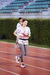 BIB: 679
                            <button type="button" onclick="openModal(6098100)" class="btn btn-primary btn-sm float-right btn-popup" data-toggle="modal" data-target=".modal-high-quality">
                        <i class="fas fa-shopping-cart"></i> Add to Cart
                    </button>
                                            <button type="button" onclick="isThisMe(6098100, true)" class="btn btn-success btn-sm float-right btn-popup btn-isme hidden" data-toggle="tooltip" data-placement="bottom" title="นี่คือรูปของคุณใช่ไหม คลิกที่นี่เพื่อเอาเข้าอัลบั้ม">
                        <i class="fas fa-plus"></i> Add to album
                    </button>
                    <button type="button" onclick="isThisMe(6098100, false)" class="btn btn-warning btn-sm float-right btn-popup btn-isnotme hidden">
                        <i class="fas fa-ban"></i> Remove from album
                    </button>