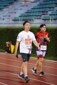 BIB: 7522
                            <button type="button" onclick="openModal(6097602)" class="btn btn-primary btn-sm float-right btn-popup" data-toggle="modal" data-target=".modal-high-quality">
                        <i class="fas fa-shopping-cart"></i> Add to Cart
                    </button>
                                            <button type="button" onclick="isThisMe(6097602, true)" class="btn btn-success btn-sm float-right btn-popup btn-isme hidden" data-toggle="tooltip" data-placement="bottom" title="นี่คือรูปของคุณใช่ไหม คลิกที่นี่เพื่อเอาเข้าอัลบั้ม">
                        <i class="fas fa-plus"></i> Add to album
                    </button>
                    <button type="button" onclick="isThisMe(6097602, false)" class="btn btn-warning btn-sm float-right btn-popup btn-isnotme hidden">
                        <i class="fas fa-ban"></i> Remove from album
                    </button>