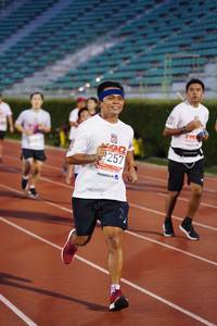 BIB: 257
                            <button type="button" onclick="openModal(6097581)" class="btn btn-primary btn-sm float-right btn-popup" data-toggle="modal" data-target=".modal-high-quality">
                        <i class="fas fa-shopping-cart"></i> Add to Cart
                    </button>
                                            <button type="button" onclick="isThisMe(6097581, true)" class="btn btn-success btn-sm float-right btn-popup btn-isme hidden" data-toggle="tooltip" data-placement="bottom" title="นี่คือรูปของคุณใช่ไหม คลิกที่นี่เพื่อเอาเข้าอัลบั้ม">
                        <i class="fas fa-plus"></i> Add to album
                    </button>
                    <button type="button" onclick="isThisMe(6097581, false)" class="btn btn-warning btn-sm float-right btn-popup btn-isnotme hidden">
                        <i class="fas fa-ban"></i> Remove from album
                    </button>