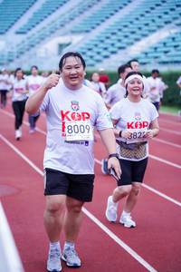 BIB: 8009, 3822
                            <button type="button" onclick="openModal(6090254)" class="btn btn-primary btn-sm float-right btn-popup" data-toggle="modal" data-target=".modal-high-quality">
                        <i class="fas fa-shopping-cart"></i> Add to Cart
                    </button>
                                            <button type="button" onclick="isThisMe(6090254, true)" class="btn btn-success btn-sm float-right btn-popup btn-isme hidden" data-toggle="tooltip" data-placement="bottom" title="นี่คือรูปของคุณใช่ไหม คลิกที่นี่เพื่อเอาเข้าอัลบั้ม">
                        <i class="fas fa-plus"></i> Add to album
                    </button>
                    <button type="button" onclick="isThisMe(6090254, false)" class="btn btn-warning btn-sm float-right btn-popup btn-isnotme hidden">
                        <i class="fas fa-ban"></i> Remove from album
                    </button>