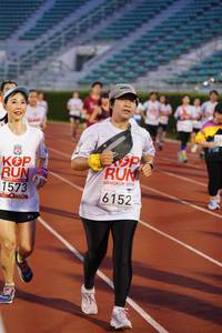 BIB: 1573, 2010, 6152
                            <button type="button" onclick="openModal(6097932)" class="btn btn-primary btn-sm float-right btn-popup" data-toggle="modal" data-target=".modal-high-quality">
                        <i class="fas fa-shopping-cart"></i> Add to Cart
                    </button>
                                            <button type="button" onclick="isThisMe(6097932, true)" class="btn btn-success btn-sm float-right btn-popup btn-isme hidden" data-toggle="tooltip" data-placement="bottom" title="นี่คือรูปของคุณใช่ไหม คลิกที่นี่เพื่อเอาเข้าอัลบั้ม">
                        <i class="fas fa-plus"></i> Add to album
                    </button>
                    <button type="button" onclick="isThisMe(6097932, false)" class="btn btn-warning btn-sm float-right btn-popup btn-isnotme hidden">
                        <i class="fas fa-ban"></i> Remove from album
                    </button>