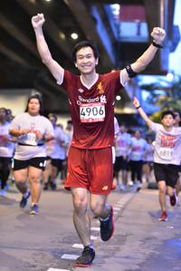 BIB: 4906, 6819
                            <button type="button" onclick="openModal(5861066)" class="btn btn-primary btn-sm float-right btn-popup" data-toggle="modal" data-target=".modal-high-quality">
                        <i class="fas fa-shopping-cart"></i> Add to Cart
                    </button>
                                            <button type="button" onclick="isThisMe(5861066, true)" class="btn btn-success btn-sm float-right btn-popup btn-isme hidden" data-toggle="tooltip" data-placement="bottom" title="นี่คือรูปของคุณใช่ไหม คลิกที่นี่เพื่อเอาเข้าอัลบั้ม">
                        <i class="fas fa-plus"></i> Add to album
                    </button>
                    <button type="button" onclick="isThisMe(5861066, false)" class="btn btn-warning btn-sm float-right btn-popup btn-isnotme hidden">
                        <i class="fas fa-ban"></i> Remove from album
                    </button>