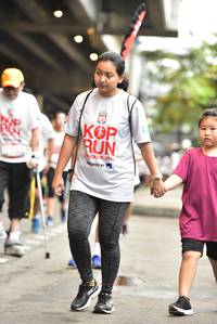 BIB: 2013
                            <button type="button" onclick="openModal(5870785)" class="btn btn-primary btn-sm float-right btn-popup" data-toggle="modal" data-target=".modal-high-quality">
                        <i class="fas fa-shopping-cart"></i> Add to Cart
                    </button>
                                            <button type="button" onclick="isThisMe(5870785, true)" class="btn btn-success btn-sm float-right btn-popup btn-isme hidden" data-toggle="tooltip" data-placement="bottom" title="นี่คือรูปของคุณใช่ไหม คลิกที่นี่เพื่อเอาเข้าอัลบั้ม">
                        <i class="fas fa-plus"></i> Add to album
                    </button>
                    <button type="button" onclick="isThisMe(5870785, false)" class="btn btn-warning btn-sm float-right btn-popup btn-isnotme hidden">
                        <i class="fas fa-ban"></i> Remove from album
                    </button>