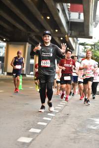 BIB: 1686, 5856
                            <button type="button" onclick="openModal(5864596)" class="btn btn-primary btn-sm float-right btn-popup" data-toggle="modal" data-target=".modal-high-quality">
                        <i class="fas fa-shopping-cart"></i> Add to Cart
                    </button>
                                            <button type="button" onclick="isThisMe(5864596, true)" class="btn btn-success btn-sm float-right btn-popup btn-isme hidden" data-toggle="tooltip" data-placement="bottom" title="นี่คือรูปของคุณใช่ไหม คลิกที่นี่เพื่อเอาเข้าอัลบั้ม">
                        <i class="fas fa-plus"></i> Add to album
                    </button>
                    <button type="button" onclick="isThisMe(5864596, false)" class="btn btn-warning btn-sm float-right btn-popup btn-isnotme hidden">
                        <i class="fas fa-ban"></i> Remove from album
                    </button>