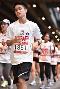 BIB: 1851
                            <button type="button" onclick="openModal(5863816)" class="btn btn-primary btn-sm float-right btn-popup" data-toggle="modal" data-target=".modal-high-quality">
                        <i class="fas fa-shopping-cart"></i> Add to Cart
                    </button>
                                            <button type="button" onclick="isThisMe(5863816, true)" class="btn btn-success btn-sm float-right btn-popup btn-isme hidden" data-toggle="tooltip" data-placement="bottom" title="นี่คือรูปของคุณใช่ไหม คลิกที่นี่เพื่อเอาเข้าอัลบั้ม">
                        <i class="fas fa-plus"></i> Add to album
                    </button>
                    <button type="button" onclick="isThisMe(5863816, false)" class="btn btn-warning btn-sm float-right btn-popup btn-isnotme hidden">
                        <i class="fas fa-ban"></i> Remove from album
                    </button>