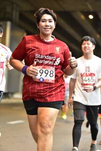 BIB: 998, 465
                            <button type="button" onclick="openModal(5863913)" class="btn btn-primary btn-sm float-right btn-popup" data-toggle="modal" data-target=".modal-high-quality">
                        <i class="fas fa-shopping-cart"></i> Add to Cart
                    </button>
                                            <button type="button" onclick="isThisMe(5863913, true)" class="btn btn-success btn-sm float-right btn-popup btn-isme hidden" data-toggle="tooltip" data-placement="bottom" title="นี่คือรูปของคุณใช่ไหม คลิกที่นี่เพื่อเอาเข้าอัลบั้ม">
                        <i class="fas fa-plus"></i> Add to album
                    </button>
                    <button type="button" onclick="isThisMe(5863913, false)" class="btn btn-warning btn-sm float-right btn-popup btn-isnotme hidden">
                        <i class="fas fa-ban"></i> Remove from album
                    </button>