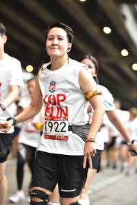 BIB: 1922
                            <button type="button" onclick="openModal(5866060)" class="btn btn-primary btn-sm float-right btn-popup" data-toggle="modal" data-target=".modal-high-quality">
                        <i class="fas fa-shopping-cart"></i> Add to Cart
                    </button>
                                            <button type="button" onclick="isThisMe(5866060, true)" class="btn btn-success btn-sm float-right btn-popup btn-isme hidden" data-toggle="tooltip" data-placement="bottom" title="นี่คือรูปของคุณใช่ไหม คลิกที่นี่เพื่อเอาเข้าอัลบั้ม">
                        <i class="fas fa-plus"></i> Add to album
                    </button>
                    <button type="button" onclick="isThisMe(5866060, false)" class="btn btn-warning btn-sm float-right btn-popup btn-isnotme hidden">
                        <i class="fas fa-ban"></i> Remove from album
                    </button>