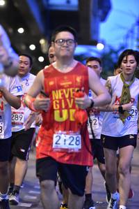 BIB: 692, 289, 228
                            <button type="button" onclick="openModal(5861295)" class="btn btn-primary btn-sm float-right btn-popup" data-toggle="modal" data-target=".modal-high-quality">
                        <i class="fas fa-shopping-cart"></i> Add to Cart
                    </button>
                                            <button type="button" onclick="isThisMe(5861295, true)" class="btn btn-success btn-sm float-right btn-popup btn-isme hidden" data-toggle="tooltip" data-placement="bottom" title="นี่คือรูปของคุณใช่ไหม คลิกที่นี่เพื่อเอาเข้าอัลบั้ม">
                        <i class="fas fa-plus"></i> Add to album
                    </button>
                    <button type="button" onclick="isThisMe(5861295, false)" class="btn btn-warning btn-sm float-right btn-popup btn-isnotme hidden">
                        <i class="fas fa-ban"></i> Remove from album
                    </button>