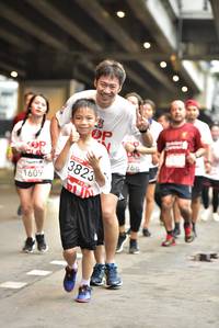 BIB: 3823, 1609
                            <button type="button" onclick="openModal(5866981)" class="btn btn-primary btn-sm float-right btn-popup" data-toggle="modal" data-target=".modal-high-quality">
                        <i class="fas fa-shopping-cart"></i> Add to Cart
                    </button>
                                            <button type="button" onclick="isThisMe(5866981, true)" class="btn btn-success btn-sm float-right btn-popup btn-isme hidden" data-toggle="tooltip" data-placement="bottom" title="นี่คือรูปของคุณใช่ไหม คลิกที่นี่เพื่อเอาเข้าอัลบั้ม">
                        <i class="fas fa-plus"></i> Add to album
                    </button>
                    <button type="button" onclick="isThisMe(5866981, false)" class="btn btn-warning btn-sm float-right btn-popup btn-isnotme hidden">
                        <i class="fas fa-ban"></i> Remove from album
                    </button>