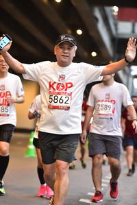 BIB: 5862, 7589
                            <button type="button" onclick="openModal(5865032)" class="btn btn-primary btn-sm float-right btn-popup" data-toggle="modal" data-target=".modal-high-quality">
                        <i class="fas fa-shopping-cart"></i> Add to Cart
                    </button>
                                            <button type="button" onclick="isThisMe(5865032, true)" class="btn btn-success btn-sm float-right btn-popup btn-isme hidden" data-toggle="tooltip" data-placement="bottom" title="นี่คือรูปของคุณใช่ไหม คลิกที่นี่เพื่อเอาเข้าอัลบั้ม">
                        <i class="fas fa-plus"></i> Add to album
                    </button>
                    <button type="button" onclick="isThisMe(5865032, false)" class="btn btn-warning btn-sm float-right btn-popup btn-isnotme hidden">
                        <i class="fas fa-ban"></i> Remove from album
                    </button>