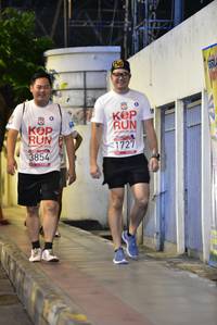 BIB: 1727, 3854
                            <button type="button" onclick="openModal(5860101)" class="btn btn-primary btn-sm float-right btn-popup" data-toggle="modal" data-target=".modal-high-quality">
                        <i class="fas fa-shopping-cart"></i> Add to Cart
                    </button>
                                            <button type="button" onclick="isThisMe(5860101, true)" class="btn btn-success btn-sm float-right btn-popup btn-isme hidden" data-toggle="tooltip" data-placement="bottom" title="นี่คือรูปของคุณใช่ไหม คลิกที่นี่เพื่อเอาเข้าอัลบั้ม">
                        <i class="fas fa-plus"></i> Add to album
                    </button>
                    <button type="button" onclick="isThisMe(5860101, false)" class="btn btn-warning btn-sm float-right btn-popup btn-isnotme hidden">
                        <i class="fas fa-ban"></i> Remove from album
                    </button>