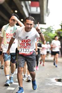 BIB: 013, 3133
                            <button type="button" onclick="openModal(5865969)" class="btn btn-primary btn-sm float-right btn-popup" data-toggle="modal" data-target=".modal-high-quality">
                        <i class="fas fa-shopping-cart"></i> Add to Cart
                    </button>
                                            <button type="button" onclick="isThisMe(5865969, true)" class="btn btn-success btn-sm float-right btn-popup btn-isme hidden" data-toggle="tooltip" data-placement="bottom" title="นี่คือรูปของคุณใช่ไหม คลิกที่นี่เพื่อเอาเข้าอัลบั้ม">
                        <i class="fas fa-plus"></i> Add to album
                    </button>
                    <button type="button" onclick="isThisMe(5865969, false)" class="btn btn-warning btn-sm float-right btn-popup btn-isnotme hidden">
                        <i class="fas fa-ban"></i> Remove from album
                    </button>