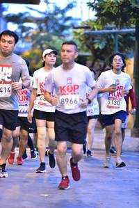 BIB: 8966, 5130, 414, 777, 692
                            <button type="button" onclick="openModal(5863789)" class="btn btn-primary btn-sm float-right btn-popup" data-toggle="modal" data-target=".modal-high-quality">
                        <i class="fas fa-shopping-cart"></i> Add to Cart
                    </button>
                                            <button type="button" onclick="isThisMe(5863789, true)" class="btn btn-success btn-sm float-right btn-popup btn-isme hidden" data-toggle="tooltip" data-placement="bottom" title="นี่คือรูปของคุณใช่ไหม คลิกที่นี่เพื่อเอาเข้าอัลบั้ม">
                        <i class="fas fa-plus"></i> Add to album
                    </button>
                    <button type="button" onclick="isThisMe(5863789, false)" class="btn btn-warning btn-sm float-right btn-popup btn-isnotme hidden">
                        <i class="fas fa-ban"></i> Remove from album
                    </button>