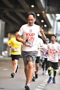 BIB: 963, 173, 499
                            <button type="button" onclick="openModal(5865967)" class="btn btn-primary btn-sm float-right btn-popup" data-toggle="modal" data-target=".modal-high-quality">
                        <i class="fas fa-shopping-cart"></i> Add to Cart
                    </button>
                                            <button type="button" onclick="isThisMe(5865967, true)" class="btn btn-success btn-sm float-right btn-popup btn-isme hidden" data-toggle="tooltip" data-placement="bottom" title="นี่คือรูปของคุณใช่ไหม คลิกที่นี่เพื่อเอาเข้าอัลบั้ม">
                        <i class="fas fa-plus"></i> Add to album
                    </button>
                    <button type="button" onclick="isThisMe(5865967, false)" class="btn btn-warning btn-sm float-right btn-popup btn-isnotme hidden">
                        <i class="fas fa-ban"></i> Remove from album
                    </button>