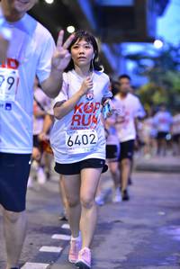 BIB: 6402
                            <button type="button" onclick="openModal(5861670)" class="btn btn-primary btn-sm float-right btn-popup" data-toggle="modal" data-target=".modal-high-quality">
                        <i class="fas fa-shopping-cart"></i> Add to Cart
                    </button>
                                            <button type="button" onclick="isThisMe(5861670, true)" class="btn btn-success btn-sm float-right btn-popup btn-isme hidden" data-toggle="tooltip" data-placement="bottom" title="นี่คือรูปของคุณใช่ไหม คลิกที่นี่เพื่อเอาเข้าอัลบั้ม">
                        <i class="fas fa-plus"></i> Add to album
                    </button>
                    <button type="button" onclick="isThisMe(5861670, false)" class="btn btn-warning btn-sm float-right btn-popup btn-isnotme hidden">
                        <i class="fas fa-ban"></i> Remove from album
                    </button>