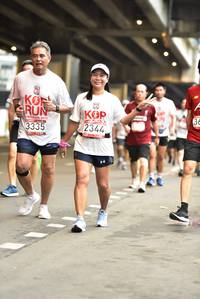 BIB: 2344, 201, 3335
                            <button type="button" onclick="openModal(5865971)" class="btn btn-primary btn-sm float-right btn-popup" data-toggle="modal" data-target=".modal-high-quality">
                        <i class="fas fa-shopping-cart"></i> Add to Cart
                    </button>
                                            <button type="button" onclick="isThisMe(5865971, true)" class="btn btn-success btn-sm float-right btn-popup btn-isme hidden" data-toggle="tooltip" data-placement="bottom" title="นี่คือรูปของคุณใช่ไหม คลิกที่นี่เพื่อเอาเข้าอัลบั้ม">
                        <i class="fas fa-plus"></i> Add to album
                    </button>
                    <button type="button" onclick="isThisMe(5865971, false)" class="btn btn-warning btn-sm float-right btn-popup btn-isnotme hidden">
                        <i class="fas fa-ban"></i> Remove from album
                    </button>