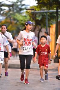 BIB: 7487
                            <button type="button" onclick="openModal(5863279)" class="btn btn-primary btn-sm float-right btn-popup" data-toggle="modal" data-target=".modal-high-quality">
                        <i class="fas fa-shopping-cart"></i> Add to Cart
                    </button>
                                            <button type="button" onclick="isThisMe(5863279, true)" class="btn btn-success btn-sm float-right btn-popup btn-isme hidden" data-toggle="tooltip" data-placement="bottom" title="นี่คือรูปของคุณใช่ไหม คลิกที่นี่เพื่อเอาเข้าอัลบั้ม">
                        <i class="fas fa-plus"></i> Add to album
                    </button>
                    <button type="button" onclick="isThisMe(5863279, false)" class="btn btn-warning btn-sm float-right btn-popup btn-isnotme hidden">
                        <i class="fas fa-ban"></i> Remove from album
                    </button>