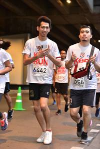 BIB: 6442, 7272, 6256
                            <button type="button" onclick="openModal(5864677)" class="btn btn-primary btn-sm float-right btn-popup" data-toggle="modal" data-target=".modal-high-quality">
                        <i class="fas fa-shopping-cart"></i> Add to Cart
                    </button>
                                            <button type="button" onclick="isThisMe(5864677, true)" class="btn btn-success btn-sm float-right btn-popup btn-isme hidden" data-toggle="tooltip" data-placement="bottom" title="นี่คือรูปของคุณใช่ไหม คลิกที่นี่เพื่อเอาเข้าอัลบั้ม">
                        <i class="fas fa-plus"></i> Add to album
                    </button>
                    <button type="button" onclick="isThisMe(5864677, false)" class="btn btn-warning btn-sm float-right btn-popup btn-isnotme hidden">
                        <i class="fas fa-ban"></i> Remove from album
                    </button>