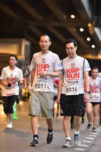 BIB: 2019, 8011, 4758, 8010, 611
                            <button type="button" onclick="openModal(5863305)" class="btn btn-primary btn-sm float-right btn-popup" data-toggle="modal" data-target=".modal-high-quality">
                        <i class="fas fa-shopping-cart"></i> Add to Cart
                    </button>
                                            <button type="button" onclick="isThisMe(5863305, true)" class="btn btn-success btn-sm float-right btn-popup btn-isme hidden" data-toggle="tooltip" data-placement="bottom" title="นี่คือรูปของคุณใช่ไหม คลิกที่นี่เพื่อเอาเข้าอัลบั้ม">
                        <i class="fas fa-plus"></i> Add to album
                    </button>
                    <button type="button" onclick="isThisMe(5863305, false)" class="btn btn-warning btn-sm float-right btn-popup btn-isnotme hidden">
                        <i class="fas fa-ban"></i> Remove from album
                    </button>