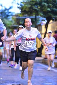 BIB: 6377
                            <button type="button" onclick="openModal(5864502)" class="btn btn-primary btn-sm float-right btn-popup" data-toggle="modal" data-target=".modal-high-quality">
                        <i class="fas fa-shopping-cart"></i> Add to Cart
                    </button>
                                            <button type="button" onclick="isThisMe(5864502, true)" class="btn btn-success btn-sm float-right btn-popup btn-isme hidden" data-toggle="tooltip" data-placement="bottom" title="นี่คือรูปของคุณใช่ไหม คลิกที่นี่เพื่อเอาเข้าอัลบั้ม">
                        <i class="fas fa-plus"></i> Add to album
                    </button>
                    <button type="button" onclick="isThisMe(5864502, false)" class="btn btn-warning btn-sm float-right btn-popup btn-isnotme hidden">
                        <i class="fas fa-ban"></i> Remove from album
                    </button>