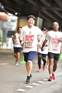 BIB: 2252, 4552
                            <button type="button" onclick="openModal(5870791)" class="btn btn-primary btn-sm float-right btn-popup" data-toggle="modal" data-target=".modal-high-quality">
                        <i class="fas fa-shopping-cart"></i> Add to Cart
                    </button>
                                            <button type="button" onclick="isThisMe(5870791, true)" class="btn btn-success btn-sm float-right btn-popup btn-isme hidden" data-toggle="tooltip" data-placement="bottom" title="นี่คือรูปของคุณใช่ไหม คลิกที่นี่เพื่อเอาเข้าอัลบั้ม">
                        <i class="fas fa-plus"></i> Add to album
                    </button>
                    <button type="button" onclick="isThisMe(5870791, false)" class="btn btn-warning btn-sm float-right btn-popup btn-isnotme hidden">
                        <i class="fas fa-ban"></i> Remove from album
                    </button>