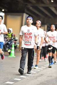 BIB: 205, 5594
                            <button type="button" onclick="openModal(5871165)" class="btn btn-primary btn-sm float-right btn-popup" data-toggle="modal" data-target=".modal-high-quality">
                        <i class="fas fa-shopping-cart"></i> Add to Cart
                    </button>
                                            <button type="button" onclick="isThisMe(5871165, true)" class="btn btn-success btn-sm float-right btn-popup btn-isme hidden" data-toggle="tooltip" data-placement="bottom" title="นี่คือรูปของคุณใช่ไหม คลิกที่นี่เพื่อเอาเข้าอัลบั้ม">
                        <i class="fas fa-plus"></i> Add to album
                    </button>
                    <button type="button" onclick="isThisMe(5871165, false)" class="btn btn-warning btn-sm float-right btn-popup btn-isnotme hidden">
                        <i class="fas fa-ban"></i> Remove from album
                    </button>