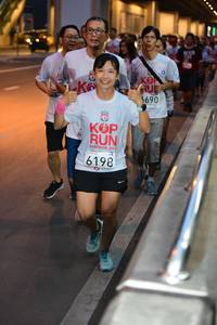 BIB: 3690, 201, 6198
                            <button type="button" onclick="openModal(5865142)" class="btn btn-primary btn-sm float-right btn-popup" data-toggle="modal" data-target=".modal-high-quality">
                        <i class="fas fa-shopping-cart"></i> Add to Cart
                    </button>
                                            <button type="button" onclick="isThisMe(5865142, true)" class="btn btn-success btn-sm float-right btn-popup btn-isme hidden" data-toggle="tooltip" data-placement="bottom" title="นี่คือรูปของคุณใช่ไหม คลิกที่นี่เพื่อเอาเข้าอัลบั้ม">
                        <i class="fas fa-plus"></i> Add to album
                    </button>
                    <button type="button" onclick="isThisMe(5865142, false)" class="btn btn-warning btn-sm float-right btn-popup btn-isnotme hidden">
                        <i class="fas fa-ban"></i> Remove from album
                    </button>