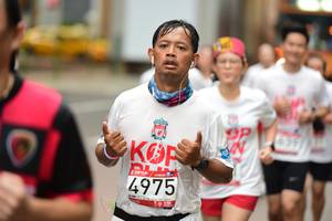 BIB: 4975
                            <button type="button" onclick="openModal(5872173)" class="btn btn-primary btn-sm float-right btn-popup" data-toggle="modal" data-target=".modal-high-quality">
                        <i class="fas fa-shopping-cart"></i> Add to Cart
                    </button>
                                            <button type="button" onclick="isThisMe(5872173, true)" class="btn btn-success btn-sm float-right btn-popup btn-isme hidden" data-toggle="tooltip" data-placement="bottom" title="นี่คือรูปของคุณใช่ไหม คลิกที่นี่เพื่อเอาเข้าอัลบั้ม">
                        <i class="fas fa-plus"></i> Add to album
                    </button>
                    <button type="button" onclick="isThisMe(5872173, false)" class="btn btn-warning btn-sm float-right btn-popup btn-isnotme hidden">
                        <i class="fas fa-ban"></i> Remove from album
                    </button>