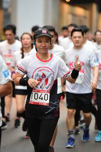 BIB: 1040
                            <button type="button" onclick="openModal(5869846)" class="btn btn-primary btn-sm float-right btn-popup" data-toggle="modal" data-target=".modal-high-quality">
                        <i class="fas fa-shopping-cart"></i> Add to Cart
                    </button>
                                            <button type="button" onclick="isThisMe(5869846, true)" class="btn btn-success btn-sm float-right btn-popup btn-isme hidden" data-toggle="tooltip" data-placement="bottom" title="นี่คือรูปของคุณใช่ไหม คลิกที่นี่เพื่อเอาเข้าอัลบั้ม">
                        <i class="fas fa-plus"></i> Add to album
                    </button>
                    <button type="button" onclick="isThisMe(5869846, false)" class="btn btn-warning btn-sm float-right btn-popup btn-isnotme hidden">
                        <i class="fas fa-ban"></i> Remove from album
                    </button>