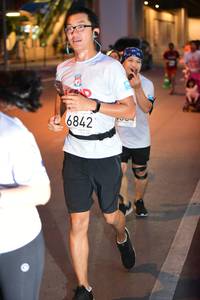 BIB: 6842
                            <button type="button" onclick="openModal(5864713)" class="btn btn-primary btn-sm float-right btn-popup" data-toggle="modal" data-target=".modal-high-quality">
                        <i class="fas fa-shopping-cart"></i> Add to Cart
                    </button>
                                            <button type="button" onclick="isThisMe(5864713, true)" class="btn btn-success btn-sm float-right btn-popup btn-isme hidden" data-toggle="tooltip" data-placement="bottom" title="นี่คือรูปของคุณใช่ไหม คลิกที่นี่เพื่อเอาเข้าอัลบั้ม">
                        <i class="fas fa-plus"></i> Add to album
                    </button>
                    <button type="button" onclick="isThisMe(5864713, false)" class="btn btn-warning btn-sm float-right btn-popup btn-isnotme hidden">
                        <i class="fas fa-ban"></i> Remove from album
                    </button>