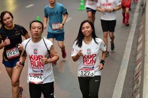 BIB: 5221, 151, 3929, 2019, 1273, 1274, 
                            <button type="button" onclick="openModal(5871064)" class="btn btn-primary btn-sm float-right btn-popup" data-toggle="modal" data-target=".modal-high-quality">
                        <i class="fas fa-shopping-cart"></i> Add to Cart
                    </button>
                                            <button type="button" onclick="isThisMe(5871064, true)" class="btn btn-success btn-sm float-right btn-popup btn-isme hidden" data-toggle="tooltip" data-placement="bottom" title="นี่คือรูปของคุณใช่ไหม คลิกที่นี่เพื่อเอาเข้าอัลบั้ม">
                        <i class="fas fa-plus"></i> Add to album
                    </button>
                    <button type="button" onclick="isThisMe(5871064, false)" class="btn btn-warning btn-sm float-right btn-popup btn-isnotme hidden">
                        <i class="fas fa-ban"></i> Remove from album
                    </button>