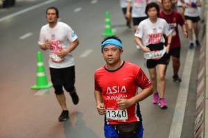 BIB: 1340
                            <button type="button" onclick="openModal(5871282)" class="btn btn-primary btn-sm float-right btn-popup" data-toggle="modal" data-target=".modal-high-quality">
                        <i class="fas fa-shopping-cart"></i> Add to Cart
                    </button>
                                            <button type="button" onclick="isThisMe(5871282, true)" class="btn btn-success btn-sm float-right btn-popup btn-isme hidden" data-toggle="tooltip" data-placement="bottom" title="นี่คือรูปของคุณใช่ไหม คลิกที่นี่เพื่อเอาเข้าอัลบั้ม">
                        <i class="fas fa-plus"></i> Add to album
                    </button>
                    <button type="button" onclick="isThisMe(5871282, false)" class="btn btn-warning btn-sm float-right btn-popup btn-isnotme hidden">
                        <i class="fas fa-ban"></i> Remove from album
                    </button>