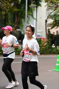 BIB: 8538, 240
                            <button type="button" onclick="openModal(5870212)" class="btn btn-primary btn-sm float-right btn-popup" data-toggle="modal" data-target=".modal-high-quality">
                        <i class="fas fa-shopping-cart"></i> Add to Cart
                    </button>
                                            <button type="button" onclick="isThisMe(5870212, true)" class="btn btn-success btn-sm float-right btn-popup btn-isme hidden" data-toggle="tooltip" data-placement="bottom" title="นี่คือรูปของคุณใช่ไหม คลิกที่นี่เพื่อเอาเข้าอัลบั้ม">
                        <i class="fas fa-plus"></i> Add to album
                    </button>
                    <button type="button" onclick="isThisMe(5870212, false)" class="btn btn-warning btn-sm float-right btn-popup btn-isnotme hidden">
                        <i class="fas fa-ban"></i> Remove from album
                    </button>